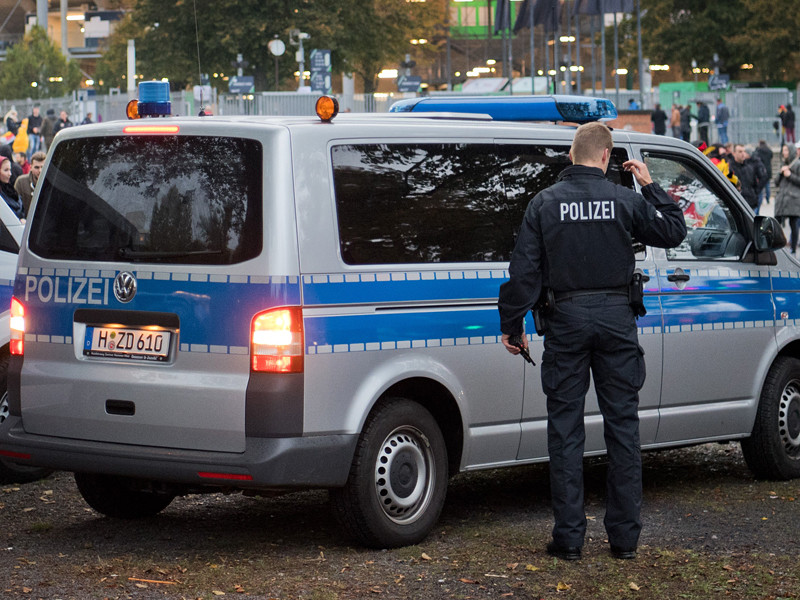 Правоохранительные органы Германии обнаружили следы ДНК неонациста Уве Бернхардта, покончившего жизнь самоубийством в 2011 году, на теле девятилетней девочки Пегги Кноблох, чье тело было обнаружено в баварском лесу летом этого года