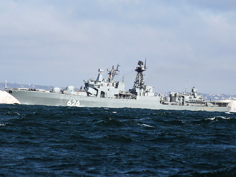 Российский большой противолодочный корабль "Вице-адмирал Кулаков" оказал помощь терпящему бедствие в Средиземном море украинскому рыболовецкому судну. Об этом сообщает Минобороны РФ