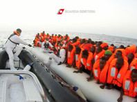 Многие мигранты опасаются, что вскоре всех спасенных в Средиземном море будут отправляться не в Италию, как сейчас, а в Ливию