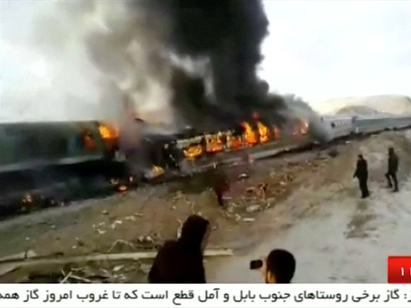 В Иране произошло столкновение двух пассажирских поездов в 250 километрах от столицы страны