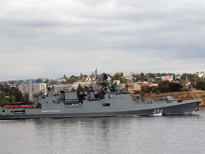 Новейший фрегат Черноморского флота "Адмирал Григорович", вооруженный ракетами "Калибр", вышел 3 ноября из Севастополя и направился в Средиземное море