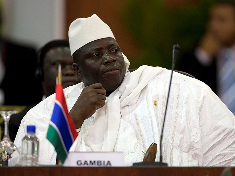 Президент Гамбии Яйя Джамме отказался уйти в отставку после окончания срока своих полномочий в январе 2017 года, несмотря итоги прошедших выборов в стране, в ходе которых победил его конкурент - лидер местной оппозиции Адама Барроу