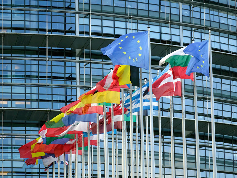Члены Евросоюза и Европарламент согласовали план предоставления безвизового режима гражданам Украины и Грузии
