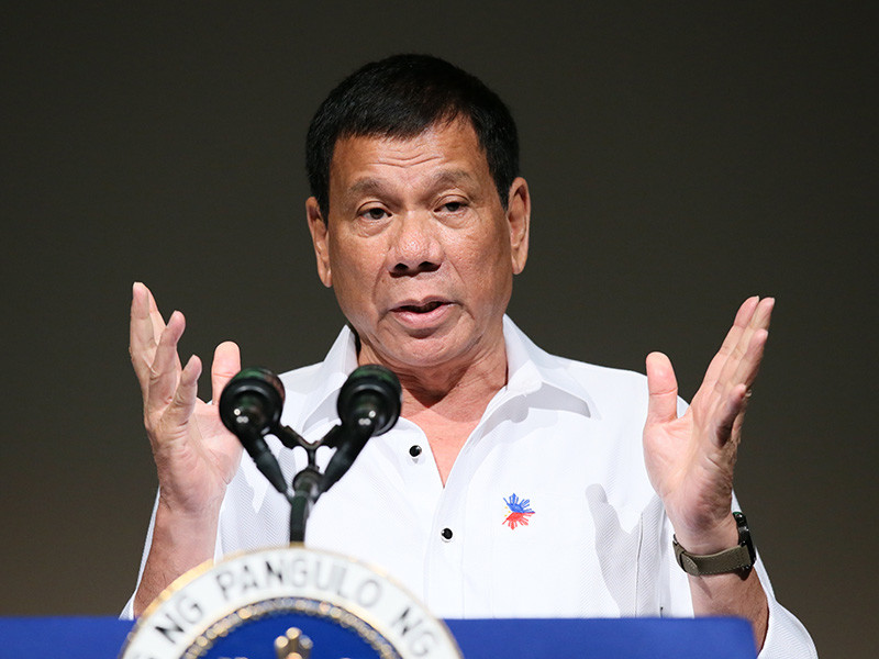 В канцелярии президента Филиппин Родриго Дутерте пояснили, как следует относиться к признанию главы государства в том, что, будучи мэром города Давао, он лично убивал подозреваемых в совершении преступлений