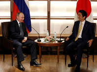 По итогам встреч Путин и Абэ приняли совместное заявление, в котором отметили, что важным шагом на пути к заключению мирного договора может стать начало консультаций о совместной хозяйственной деятельности России и Японии на южных Курильских островах