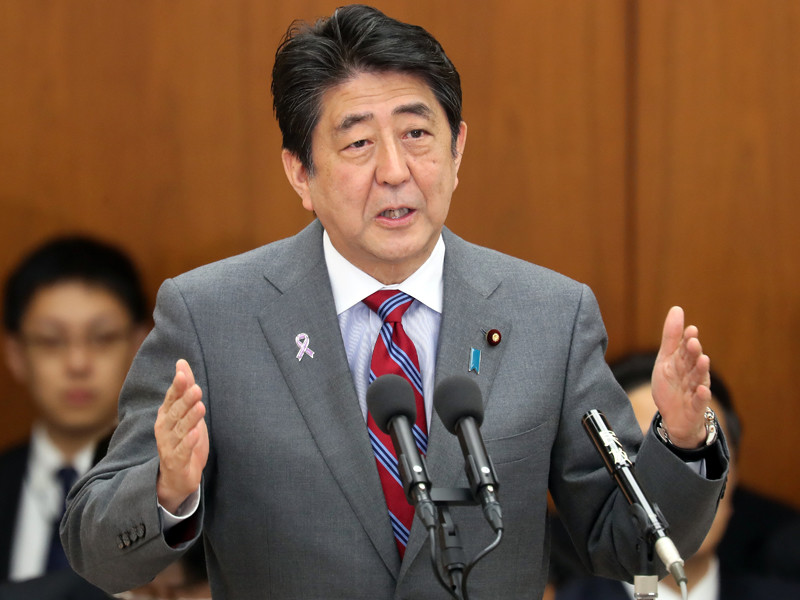 Премьер-министр Абэ посетит американскую базу Перл-Харбор - первым среди японских лидеров за 75 лет