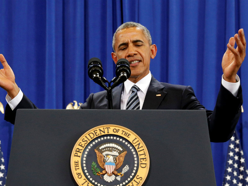Президент США Барак Обама снял формальные ограничения на поставку вооружения, боеприпасов и военной техники союзникам Соединенных Штатов по борьбе с террористами в Сирии