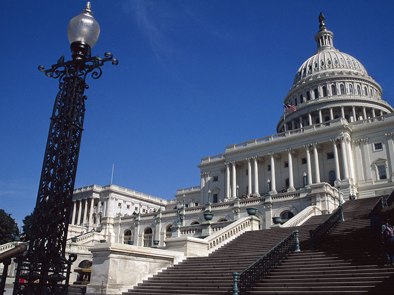 Палата представителей Конгресса США большинством голосов утвердила законопроект о финансировании Пентагона на будущий год