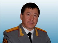 Министр внутренних дел Таджикистана Рамазон Рахимзода обязал таджикских милиционеров, страдающих от ожирения, избавиться от лишнего веса, который, по его наблюдениям, плохо сказывается на их работе