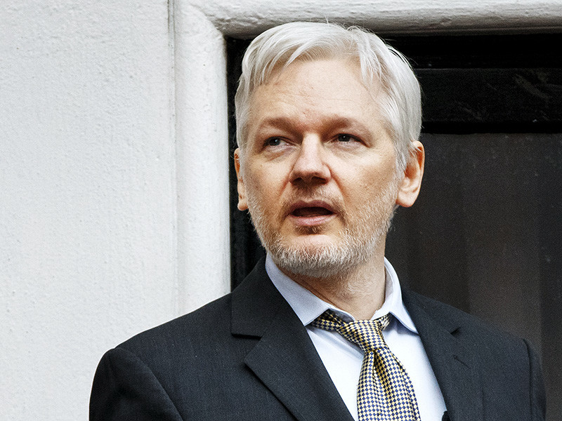 Австралийский интернет-журналист и основатель WikiLeaks Джулиан Ассанж дал интервью американской прессе, в котором подверг критике действия президента США