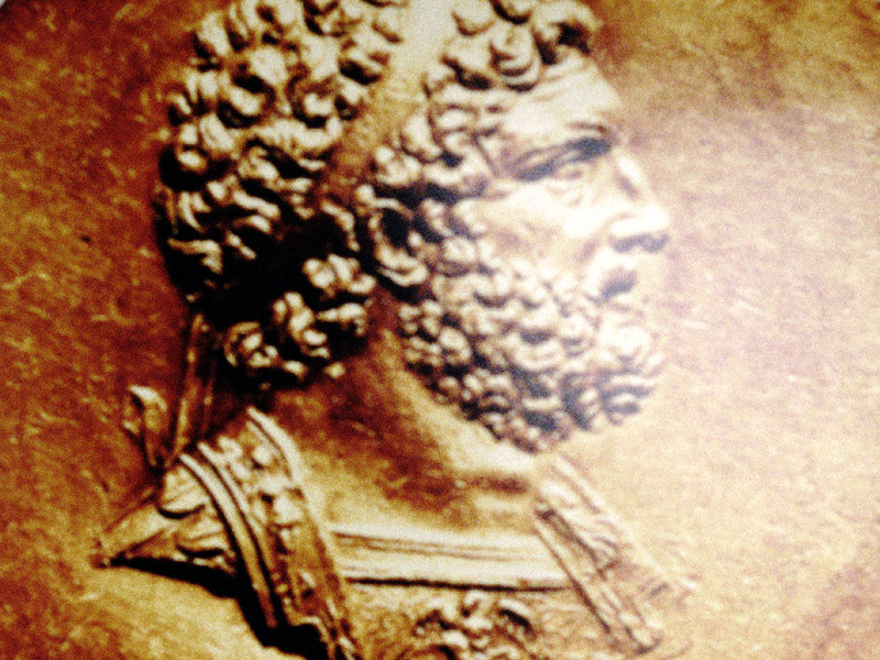Британский историк Дэвид Грант объявил, что нашел легендарное завещание Александра Македонского - спустя более 2000 лет после смерти великого полководца