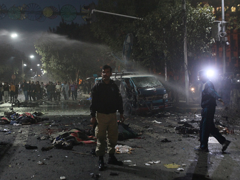 В результате взрыва в пакистанском городе Лахор (провинция Пенджаб) погибли как минимум восемь человек, еще 21 получил ранения