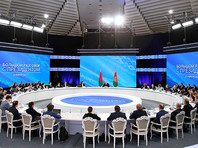 Президент Белоруссии Александр Лукашенко в пятницу, 3 февраля, во время встречи "Большой разговор с президентом" заявил, что его страна может обойтись без российской нефти. Белорусский лидер пояснил, что свобода и независимость важнее