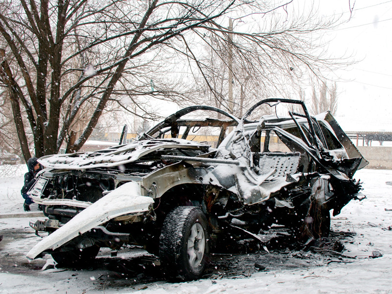 В Луганске взорвали автомобиль , погиб начальник управления милиции