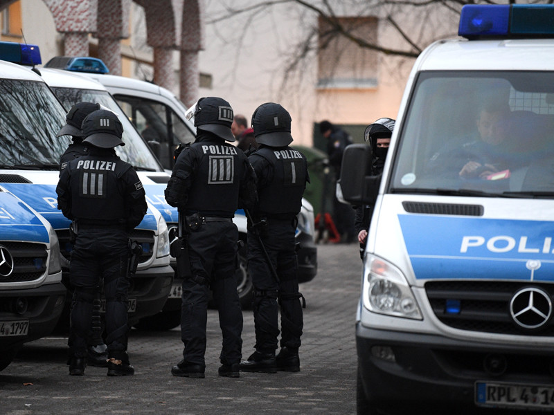 Масштабные антитеррористические рейды прошли в среду рано утром, 1 февраля, в центральной федеральной земле Гессен - по выражению СМИ, в самом "сердце" Германии. Предполагаемый террорист был задержан в 4 утра по местному времени