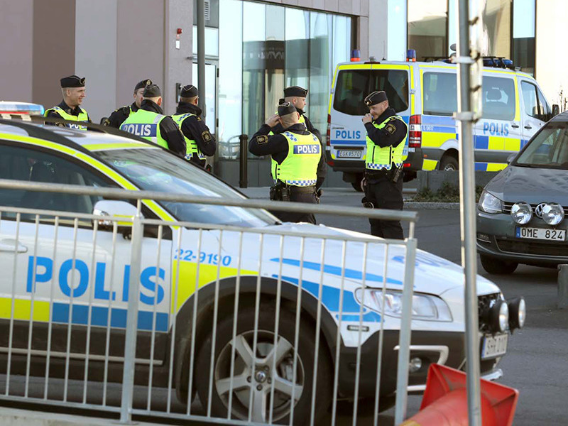 В Стокгольме в ночь на понедельник, 6 февраля, взорвали автомобиль, принадлежащий начальнику полиции столичного пригорода Уппсала