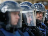 Не менее 10 человек пострадали в результате столкновений полиции с радикалами в центре Киева