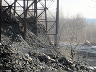 Я считаю, что блокада угля - это преступление. По крайней мере что касается угля, о другом судить не берусь", - заявил он, отметив, что торговая блокада неподконтрольных Киеву территорий Донбасса приведет к остановке металлургических предприятий и подрыву экономики