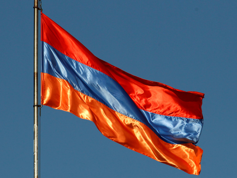 После экстрадиции блогера Лапшина Армения отменила визит замглавы полиции в Минск
