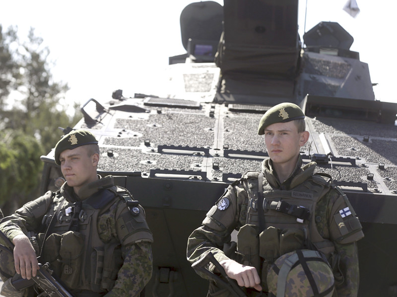 Правительство Финляндии опубликовало накануне доклад по оборонной политике, в котором говорится о росте напряженности в Балтийском регионе и причастности России к затяжному конфликту на востоке Украины