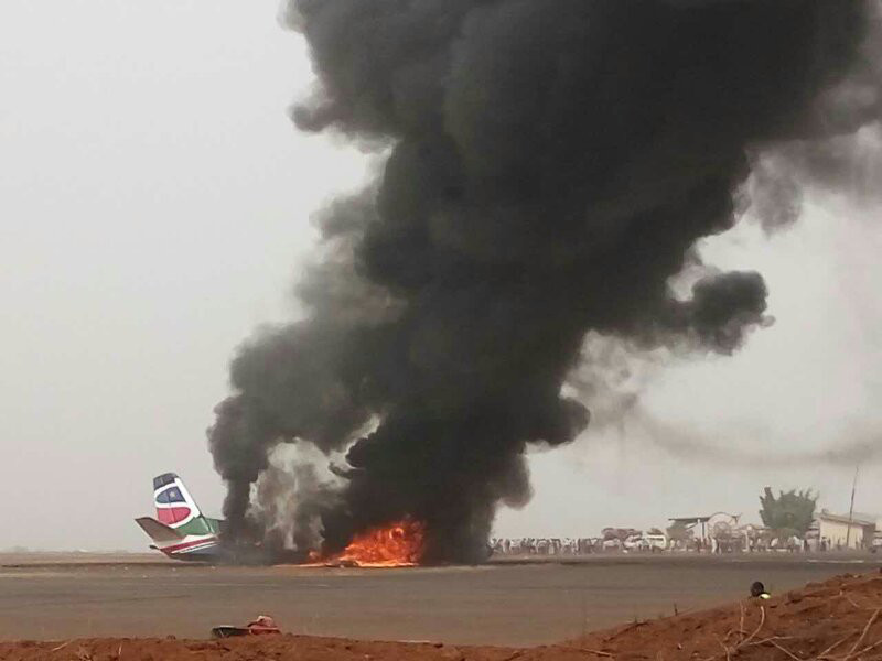 В Южном Судане разбился пассажирский самолет, который, предположительно, принадлежит небольшой южносуданской авиакомпании South Supreme Airlines