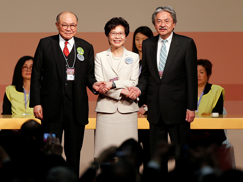 Новым главой администрации Гонконга на пятилетний срок становится 59-летняя Кэрри Лам, чью кандидатуру поддерживал Пекин