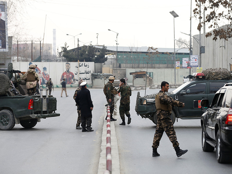 В Кабуле на территории госпиталя недалеко от посольства США прогремел мощный взрыв