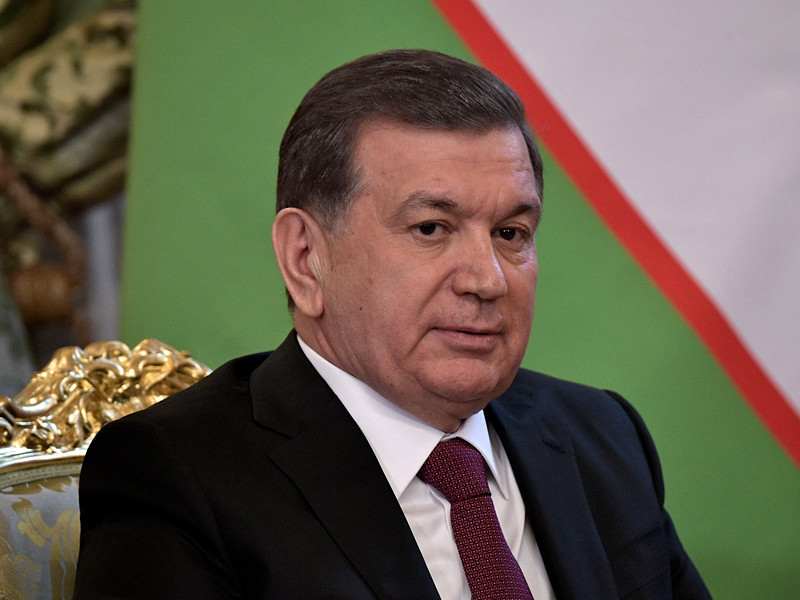 Президент Узбекистана Шавкат Мирзиеев принял меры для укрепления своей власти, урезав полномочия одного из членов "триумвирата", который управлял республикой с прошлого года