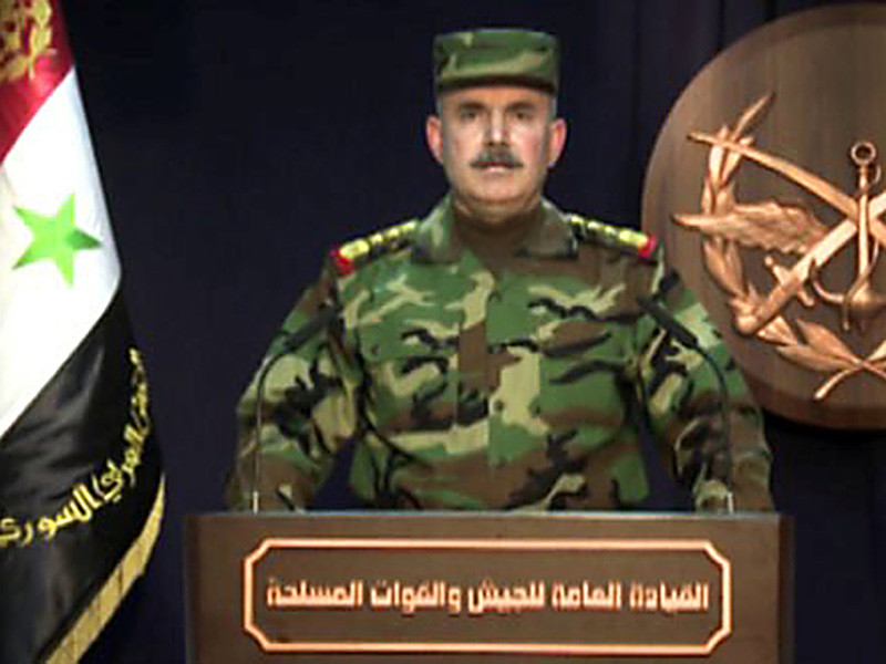 Генеральный штаб сирийской армии распространил официальное сообщение, согласно которому в результате массированного ракетного удара, нанесенного американскими военно-морскими силами по авиабазе Шайрат в провинции Хомс, погибли шесть человек