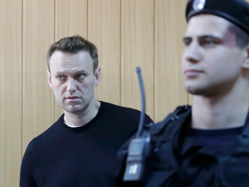 Европарламент призвал освободить Навального и всех участников митингов против коррупции

