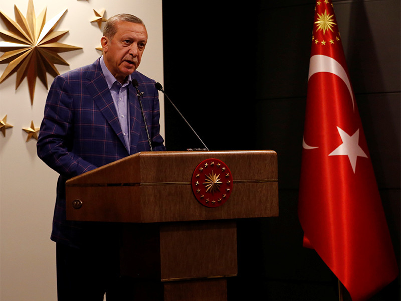 Граждане Турции поддержали поправки, наделяющие Эрдогана колоссальными полномочиями
