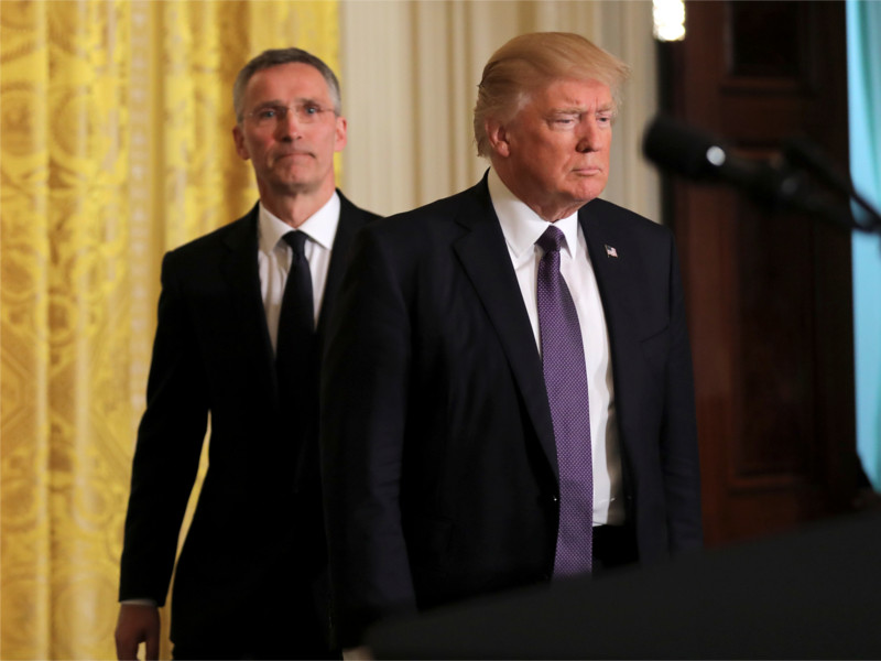 Генеральный секретарь НАТО Йенс Столтенберг и президент США Дональд Трамп