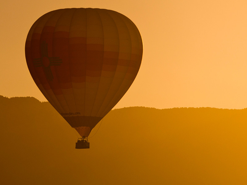 В Турции жесткую посадку совершил воздушный шар, на котором проводили экскурсию для двух десятков туристов