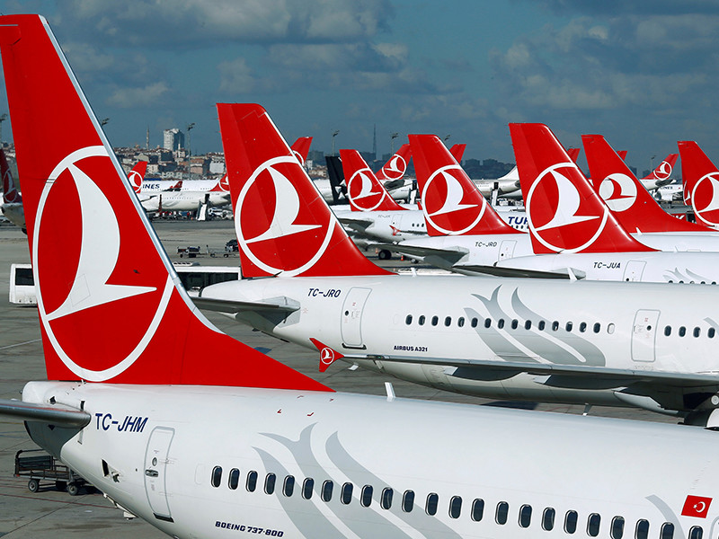 Экипаж одного из рейсов авиакомпании Turkish Airlines принял роды на высоте 12000 метров