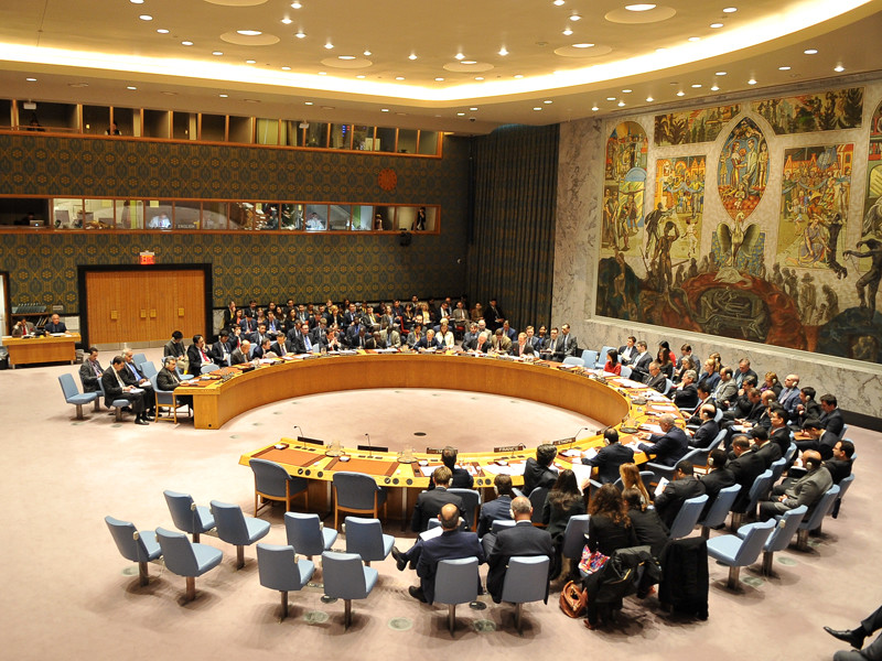 Три западные державы, - Великобритания, США и Франция, - представили в Совете Безопасности ООН новый переработанный вариант проекта резолюции по расследованию фактов химической атаки в сирийской провинции Идлиб
