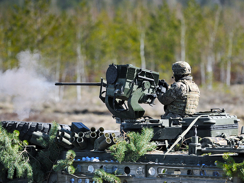 В Латвии стартовали ежегодные международные учения НАТО Summer Shield. Маневры пройдут на латвийском полигоне в Адажи в период с 17 по 30 апреля