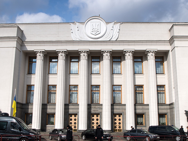 Украинская Рада на следующей неделе может проголосовать за визовый режим с Россией