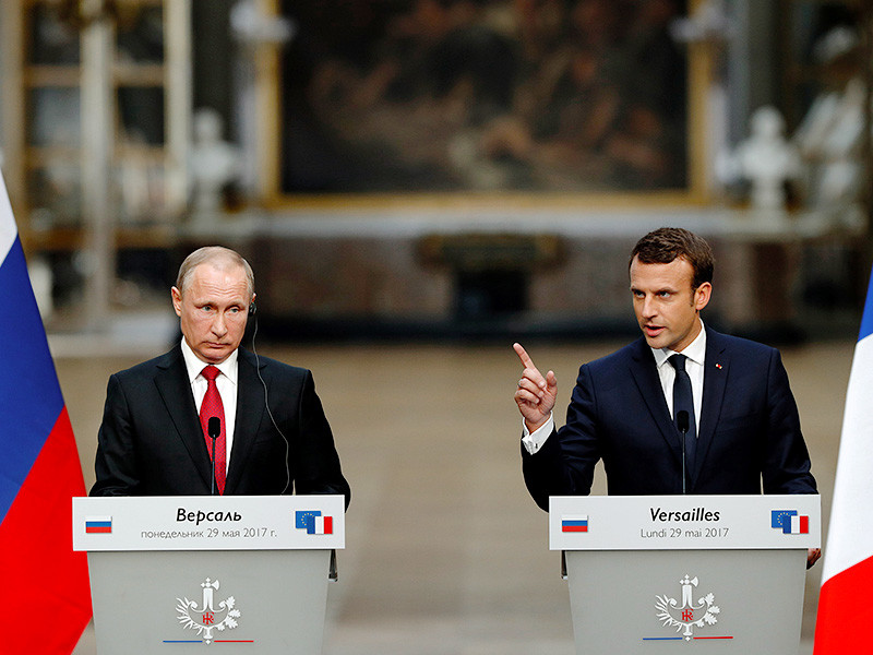 Президент Франции Макрон в присутствии главы РФ Путина назвал Russia Today и Sputnik "органами лживой пропаганды"