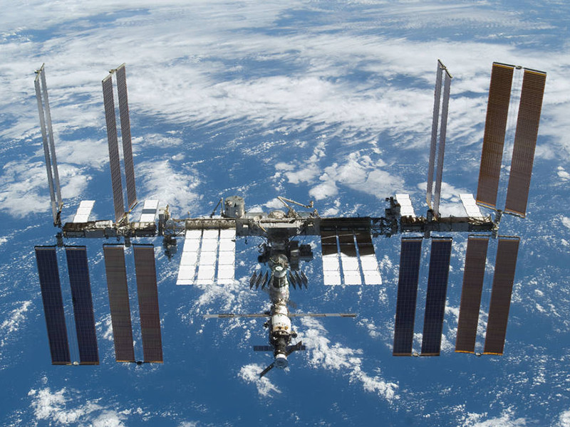 Экипаж МКС выйдет в открытый космос для ремонта ретранслятора
