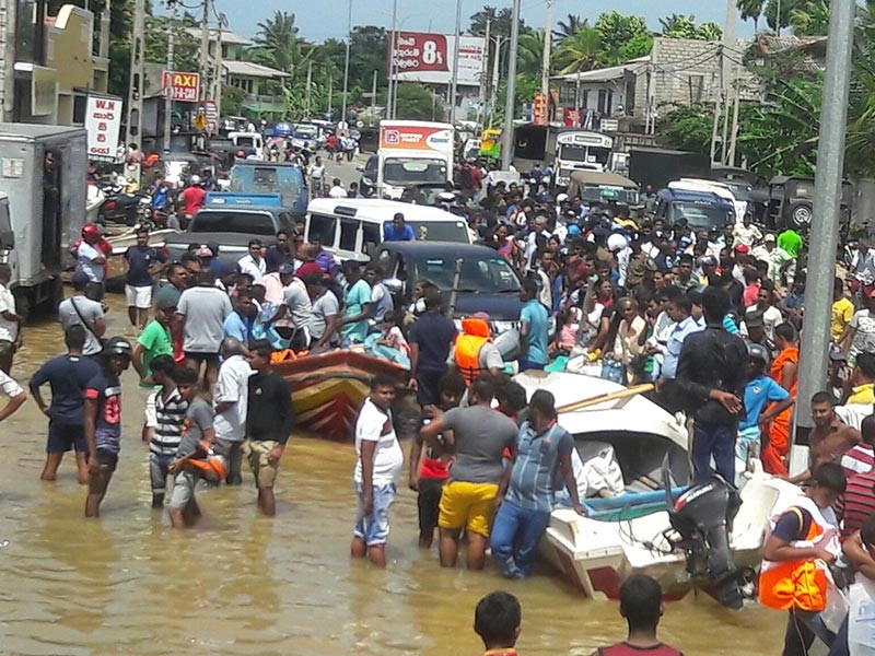Власти Шри-Ланки опубликовали новый отчет о жертвах наводнений, затронувших ряд районов страны

