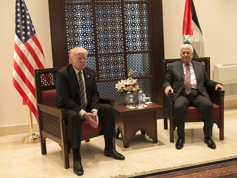 Махмуд Аббас заверил Дональда Трампа в своей готовности немедленно начать мирные переговоры с Израилем
