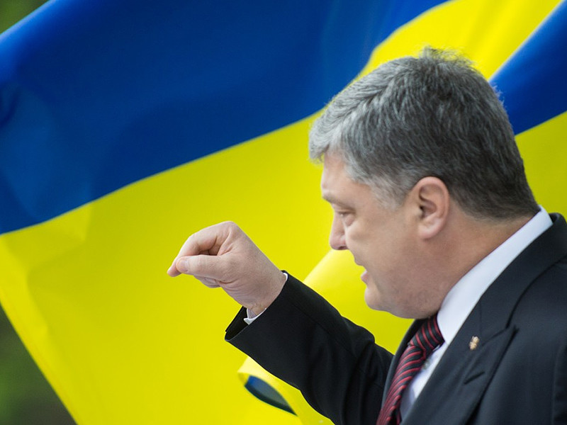 Президент Украины Петр Порошенко во время рабочей поездки в Волынскую область провел совещание по созданию условий для реализации гражданами права на безвизовое посещение стран Европейского Союза
