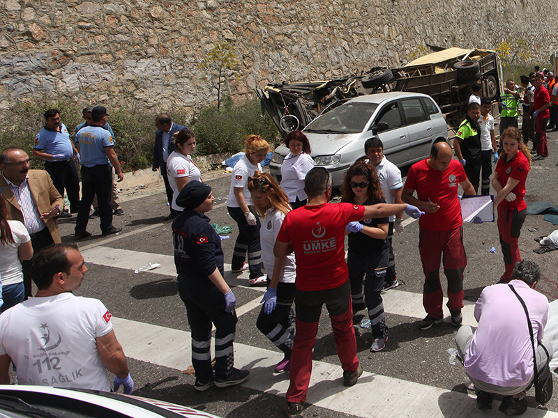 В Турции на трассе в районе Мармариса разбился автобус с туристами: 20 человек погибли, 11 получили ранения