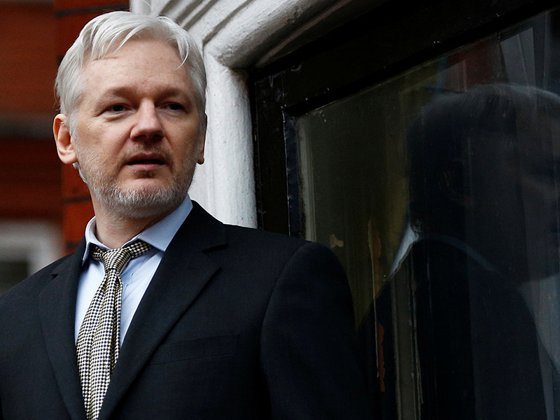 Шведская прокуратура прекратила расследование дела об изнасиловании против основателя WikiLeaks Джулиана Ассанжа