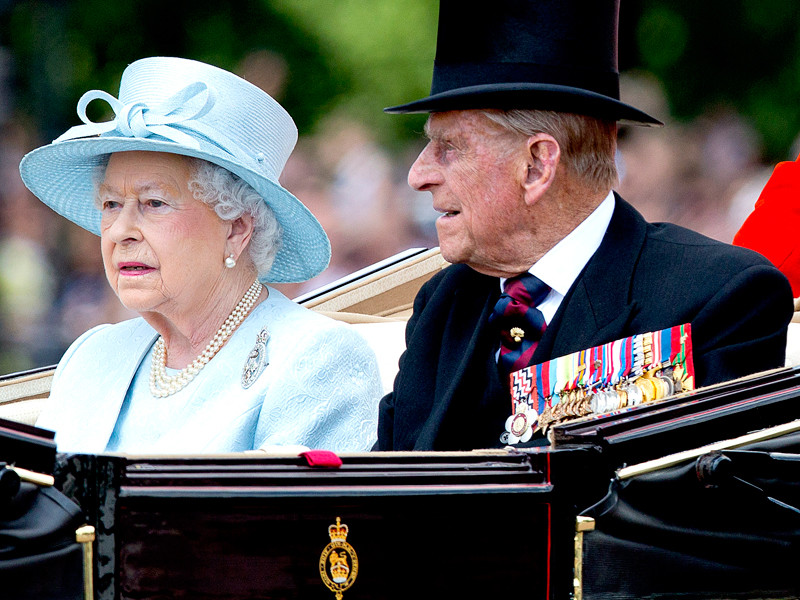 В Великобритании госпитализирован муж королевы Елизаветы II - 96-летний герцог Эдинбургский Филипп
