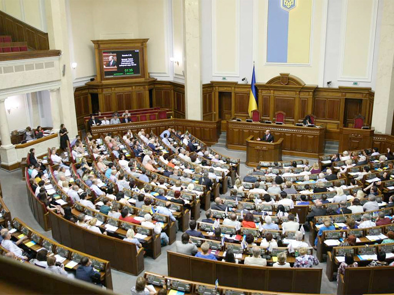 Верховная рада Украины приняла законопроект N6470, официально закрепляющий в качестве приоритета внешней политики страны стремление Киев к вступлению в НАТО