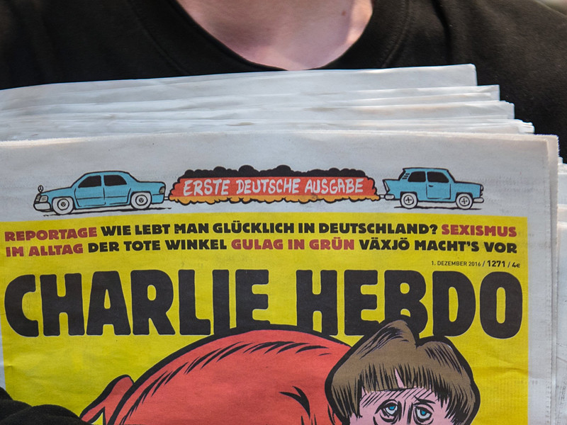 Французский сатирический журнал Charlie Hebdo, скандально известный своими хлесткими карикатурами, опубликовал рисунок, высмеивающий недавнее сообщение Минобороны РФ