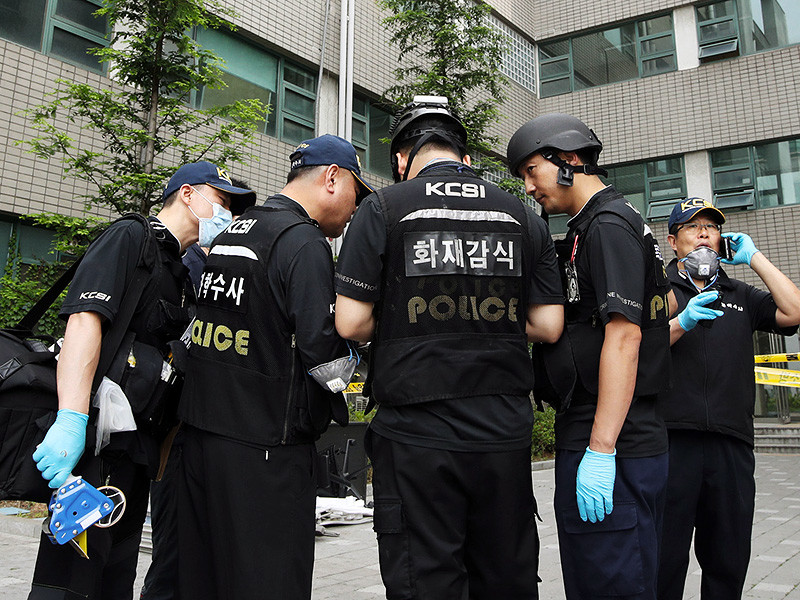 Южнокорейская полиция во вторник, 14 июня, арестовала подозреваемого в организации взрыва в университете Ёнсе, в результате которого был ранен преподаватель