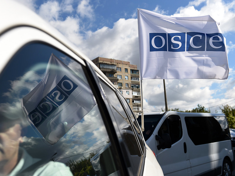 Сотрудники специальной мониторинговой миссии (СММ) ОБСЕ на юго-востоке Украине сообщили о жестоком нападении на невооруженных гражданских наблюдателей