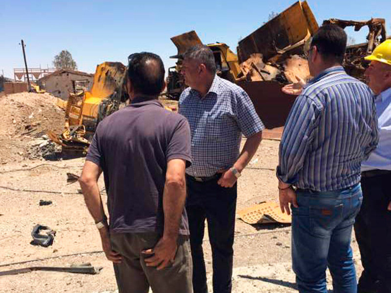 В сообщении сайта главного управления геологии и минеральных ресурсов Сирии говорится, что компания начала восстановление и подготовку к добыче сырья на фосфатных разработках Эш-Шаркия и Хнейфис
